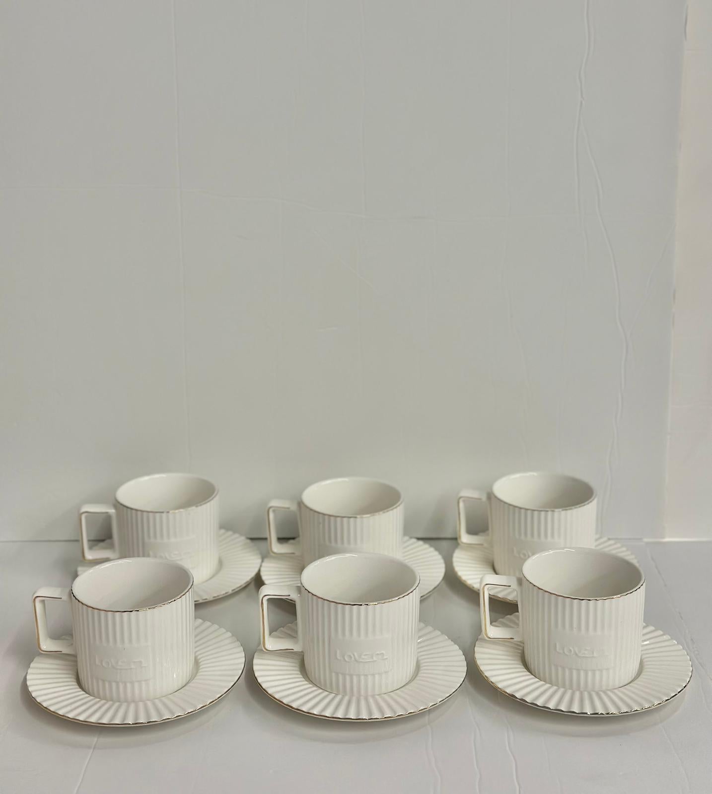 סט כוסות קפה פורצלן עם קווים אנכיים וידית מרובעת 6/6