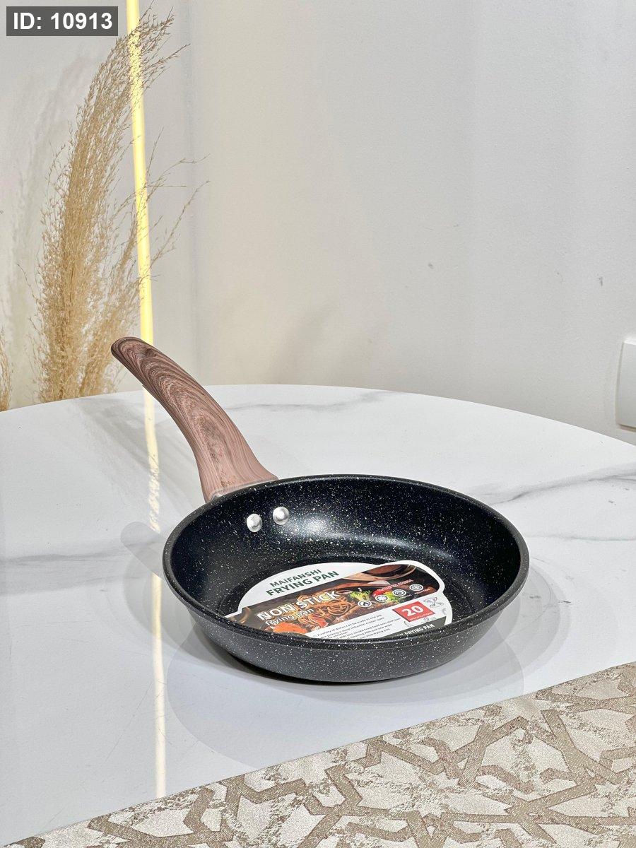 مقلاة جرانيت 20 سم باللون الأسود المنقط