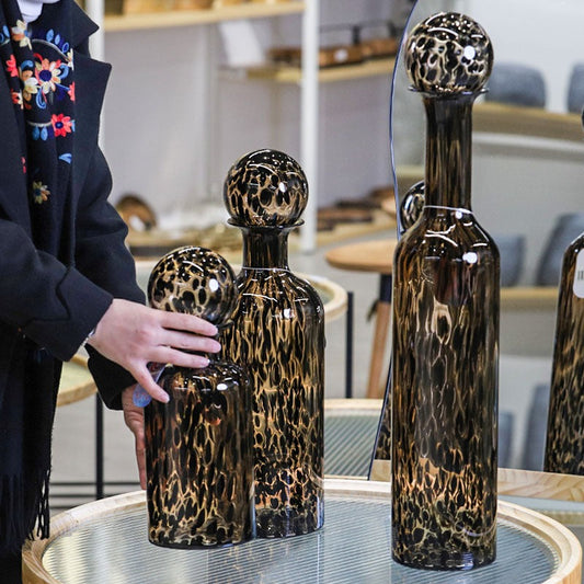 فازة زجاج عسلي و اسود غطاء طابة 14X38سم