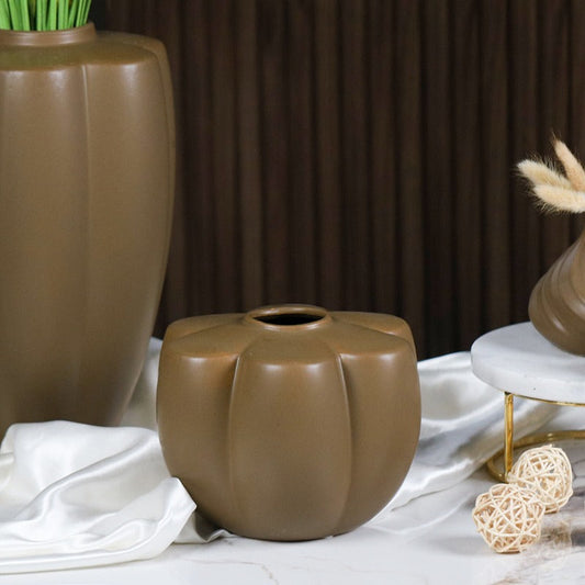 אגרטל פורצלן 19x19x15 ס"מ.