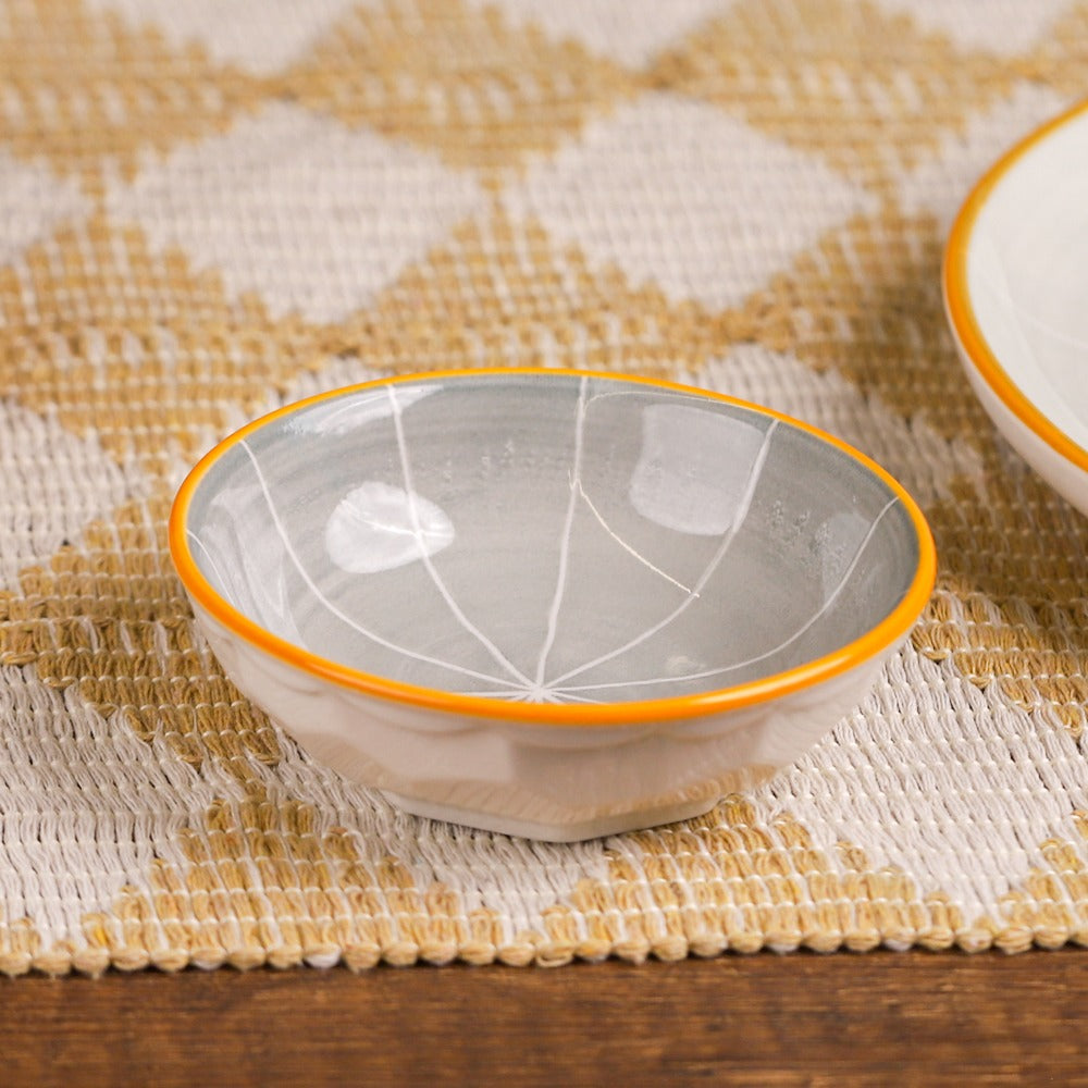 صحن صلصات بورسلان ملوّن مزخرف دائري 3 إنش