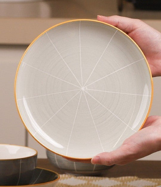 صحن وجبة رئيسية بورسلان ملوّن مزخرف دائري