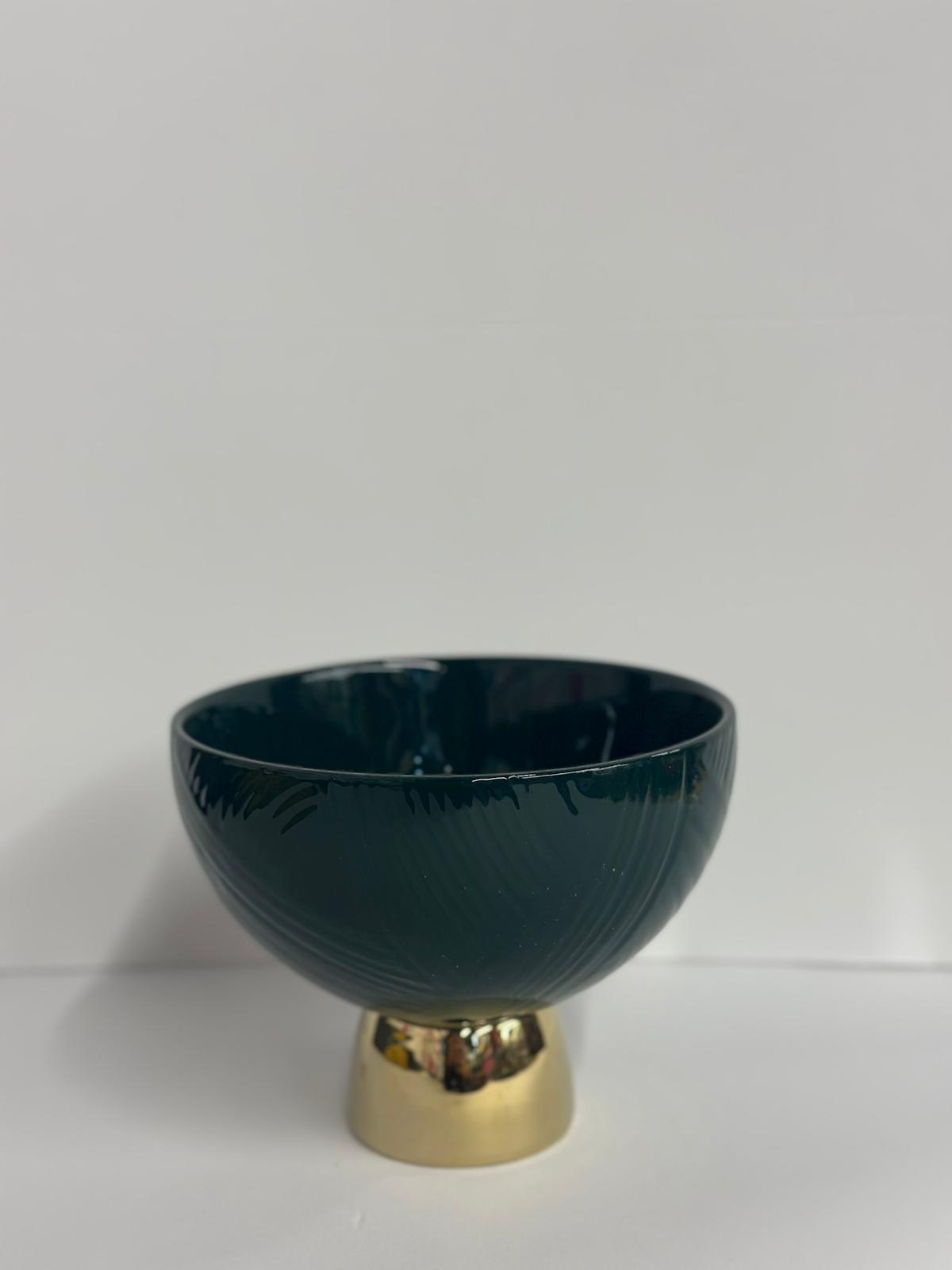 جاط بورسلان مع قاعدة ذهبية 6 انش