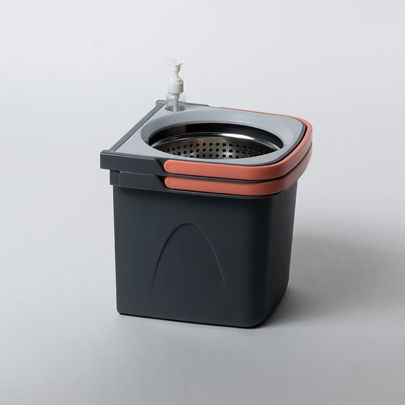 طقم ممسحة دوّارة مع جردل وسلة من الستانلس ستيل