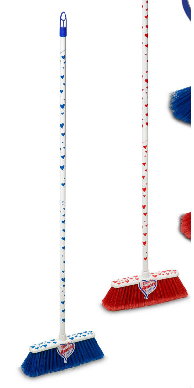 مكنسة مع عصا ملونة 120 سم AMORE